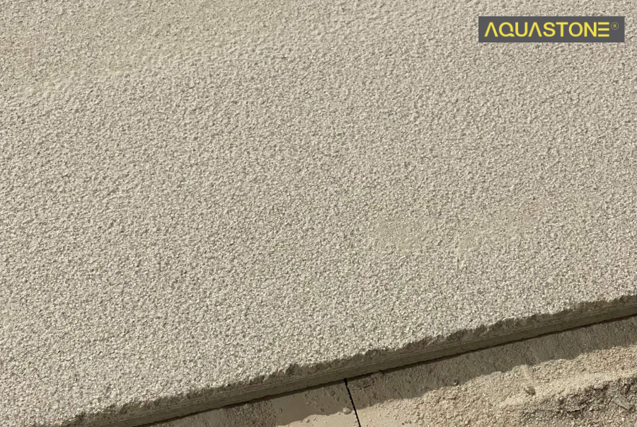 Đá băm mặt là lựa chọn bền đẹp cho các hạng mục sân vườn và lối đi