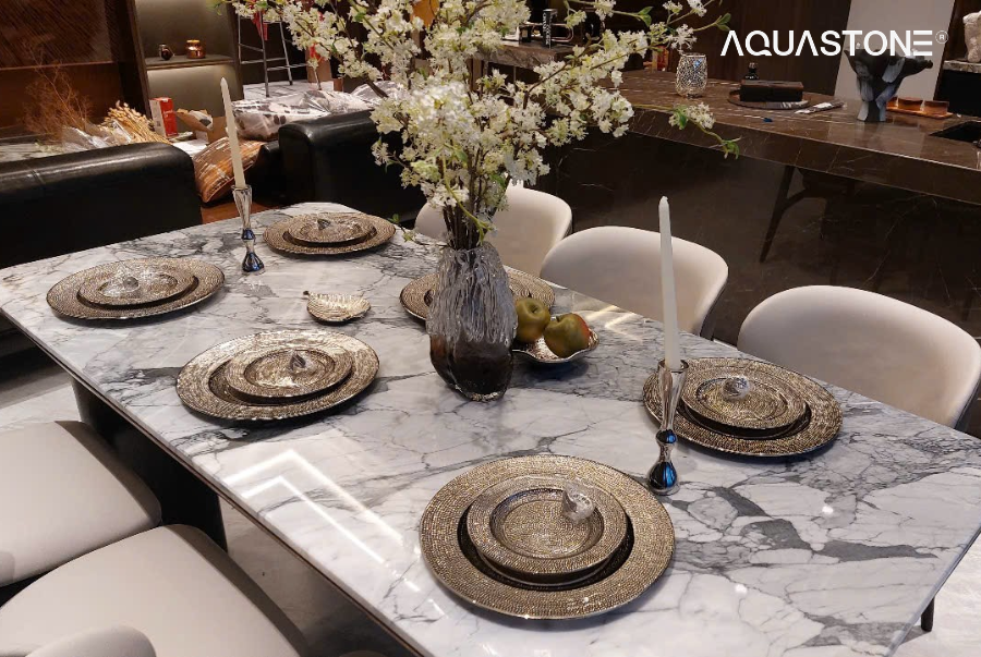Aqua Stone nhận gia công bàn ăn, bàn trà và các sản phẩm nội thất đá theo yêu cầu cho khách hàng cá nhân, dự án và xuất khẩu