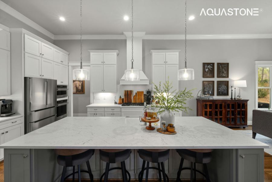 Mẫu bàn ăn mặt đá Marble trắng vân mây kết hợp chân gỗ tự nhiên, mang đến vẻ đẹp tinh tế và ấm cúng cho không gian sống hiện đại